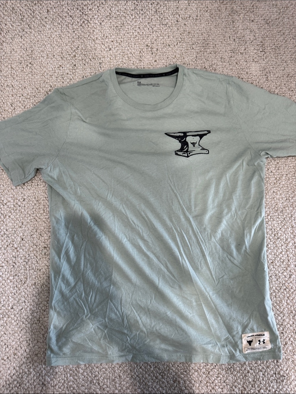 Under Armour Men’s Sage Green Graphic Crew Tee